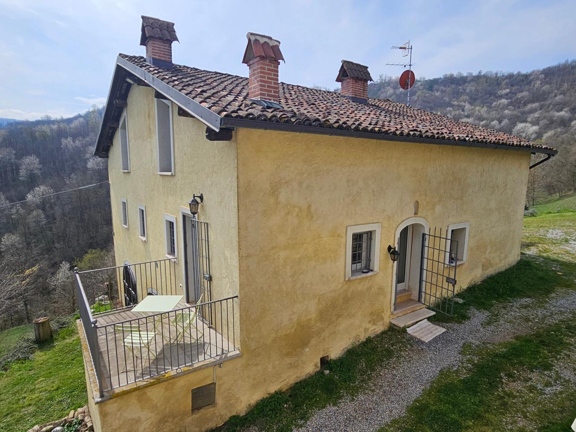 Casa Nel Verde Ca Dla Cola Mombasiglio Exterior foto